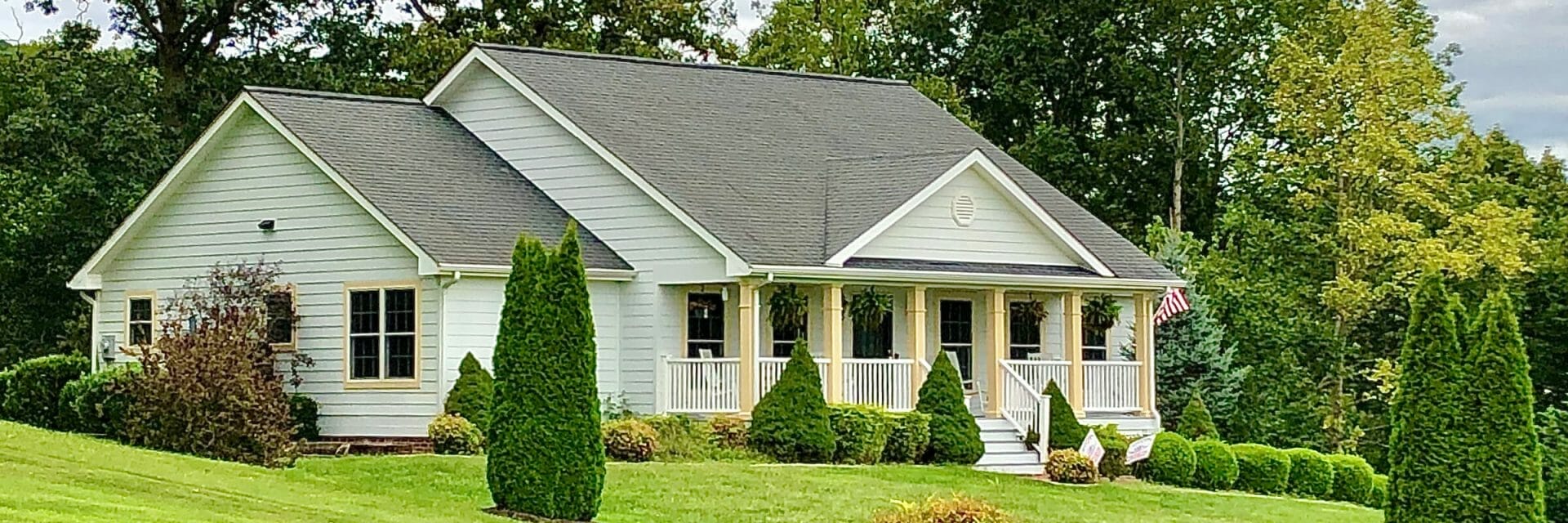 elegant-ranch-with-front-porch-c